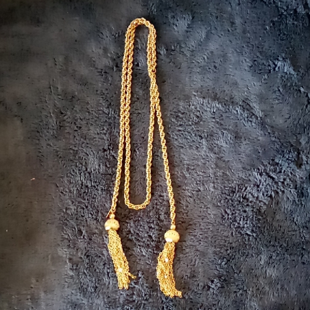 Elegant Gold Tassel Necklace
